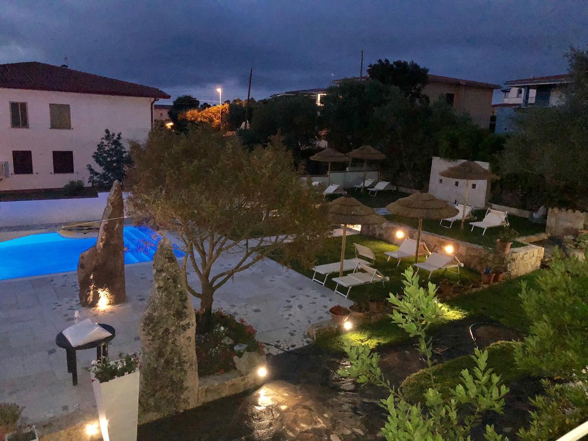 Residence Tanaunella Будоні Екстер'єр фото